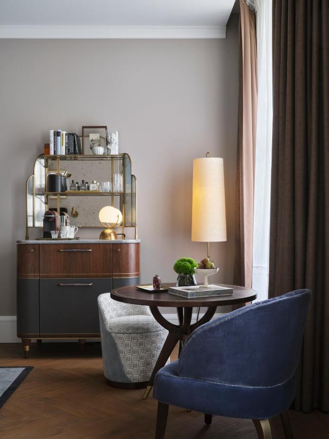 Hotel Rosewood Vienne Extérieur photo A room at The Carlyle